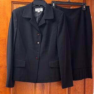 Le Suit Women's black career formal Blazer and Skirt Set Sz 8 NEW